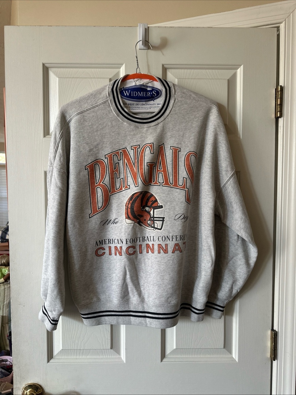 Cincinnati Bengals Abercrombie and Fitch Gray Crewneck Sweatshirt size small